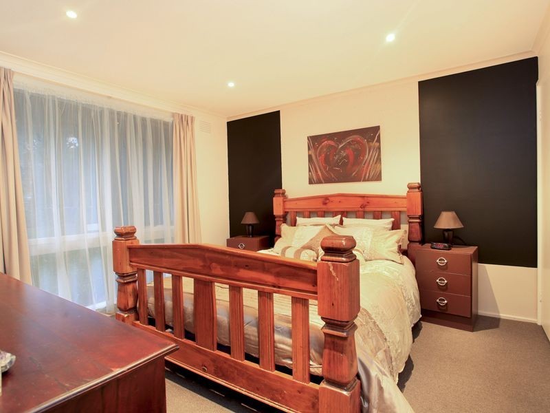 24 The Grange, Hampton Park VIC 3976