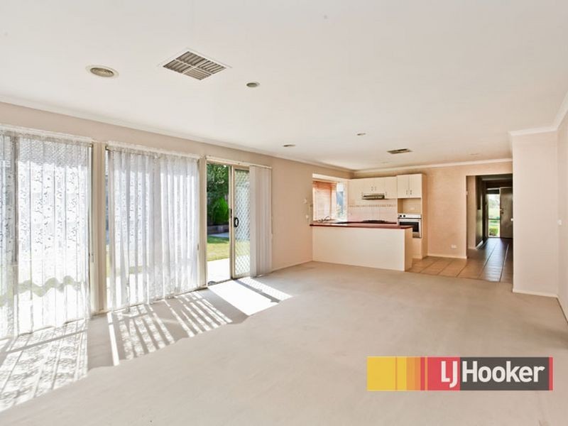 94 Lynbrook Boulevard, Lynbrook VIC 3975
