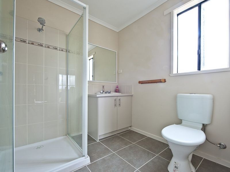 21 Tekarra Drive, Hampton Park VIC 3976