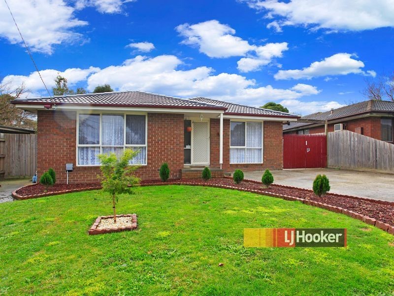 7 Valma Avenue, Cranbourne VIC 3977