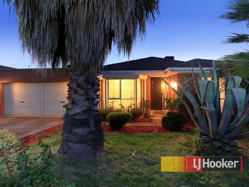 10 Justin Circuit, Hampton Park VIC 3976