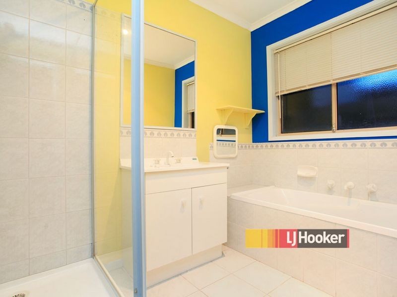 11 The Retreat, Hampton Park VIC 3976