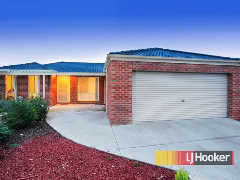 10 Elpara Way, Hampton Park VIC 3976