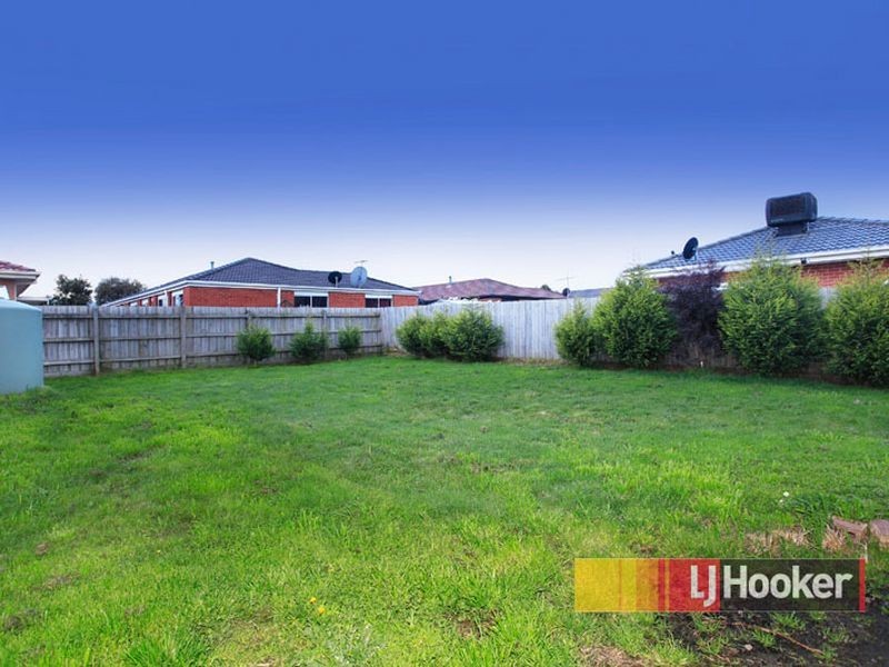 10 Elpara Way, Hampton Park VIC 3976