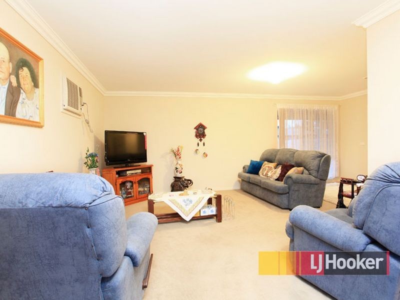10 Elpara Way, Hampton Park VIC 3976