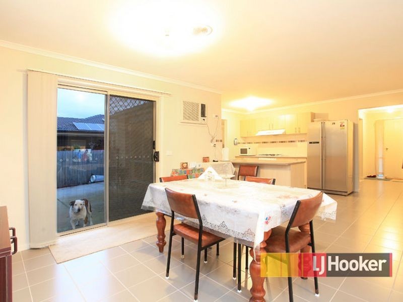 10 Elpara Way, Hampton Park VIC 3976