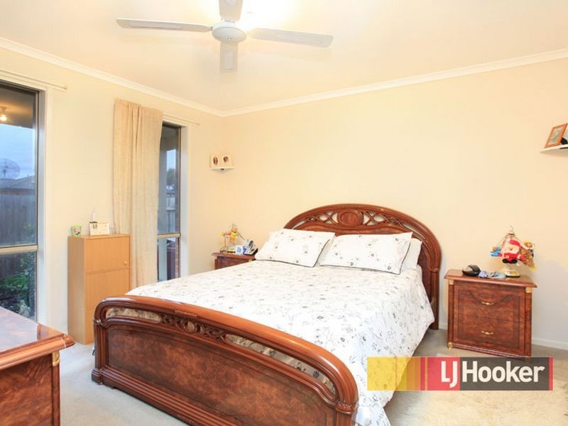 10 Elpara Way, Hampton Park VIC 3976