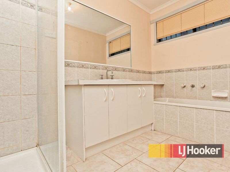 73 The Parkway, Hampton Park VIC 3976