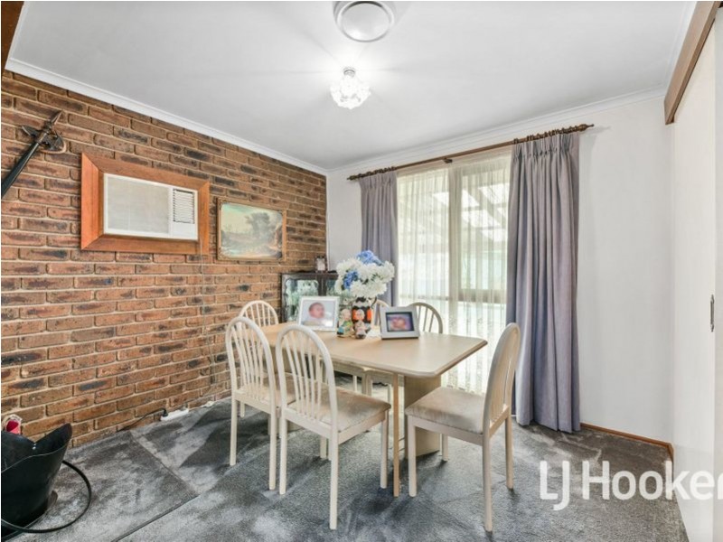 17 Princess Maria Place, Hampton Park VIC 3976