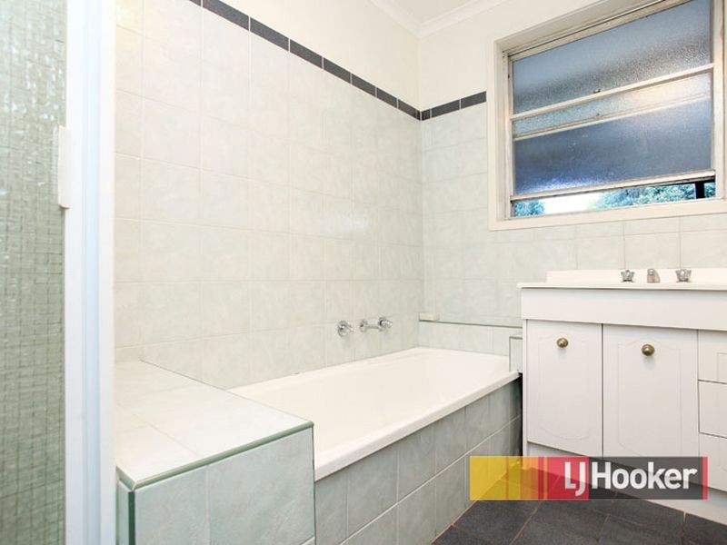 127 Somerville Road, Hampton Park VIC 3976