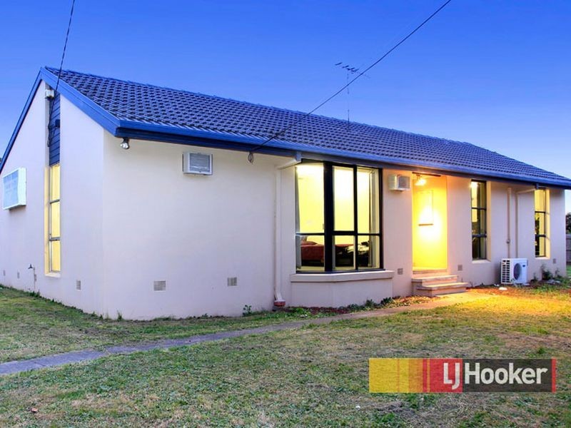 127 Somerville Road, Hampton Park VIC 3976