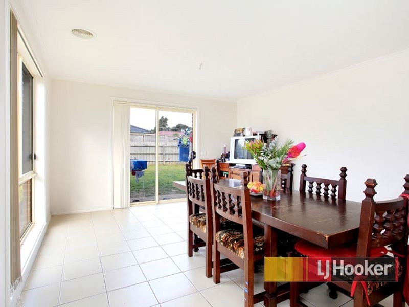 6 Providence Drive, Cranbourne VIC 3977