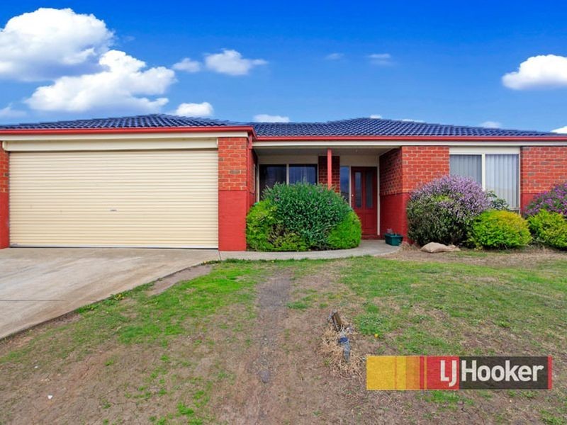 6 Providence Drive, Cranbourne VIC 3977