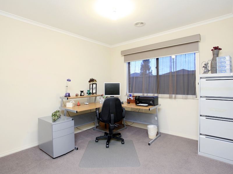 62 Tyndall Street, Cranbourne East VIC 3977