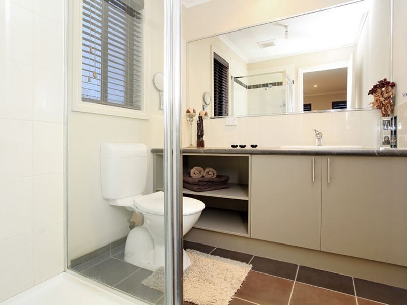 62 Tyndall Street, Cranbourne East VIC 3977