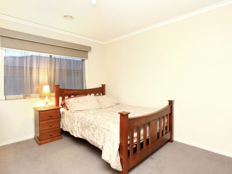 62 Tyndall Street, Cranbourne East VIC 3977