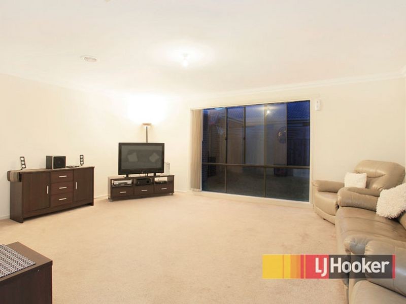 50 Domino Way, Hampton Park VIC 3976