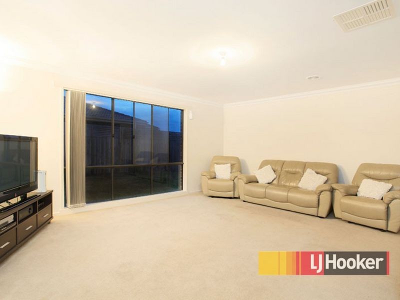 50 Domino Way, Hampton Park VIC 3976