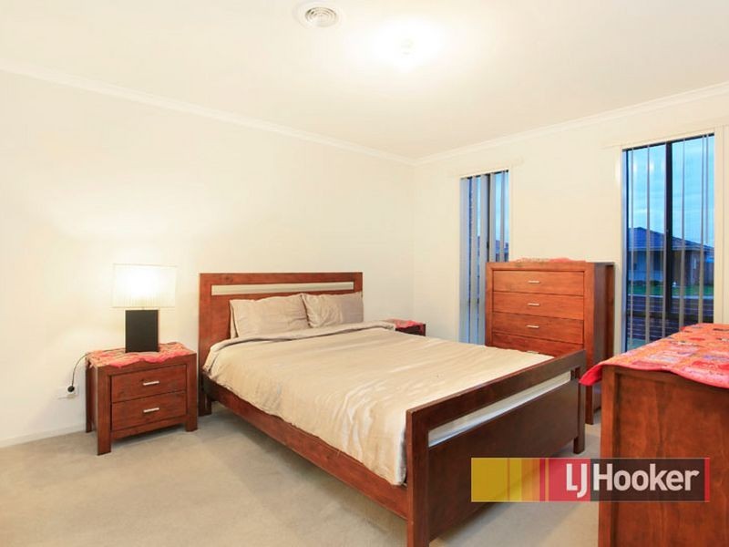 50 Domino Way, Hampton Park VIC 3976