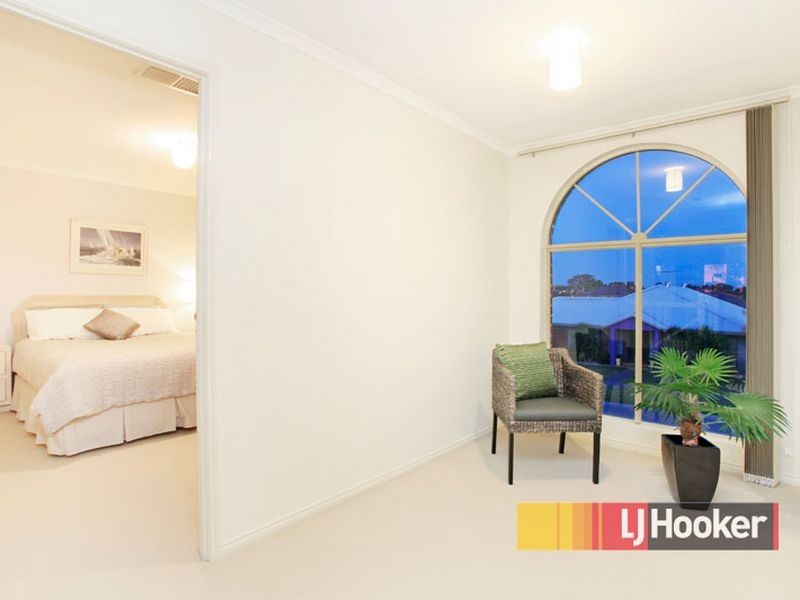 26 Redoak Terrace, Lyndhurst VIC 3975