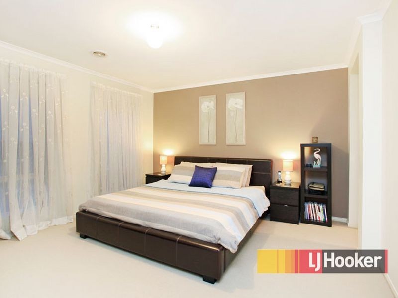 26 Redoak Terrace, Lyndhurst VIC 3975