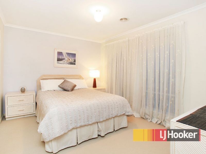 26 Redoak Terrace, Lyndhurst VIC 3975