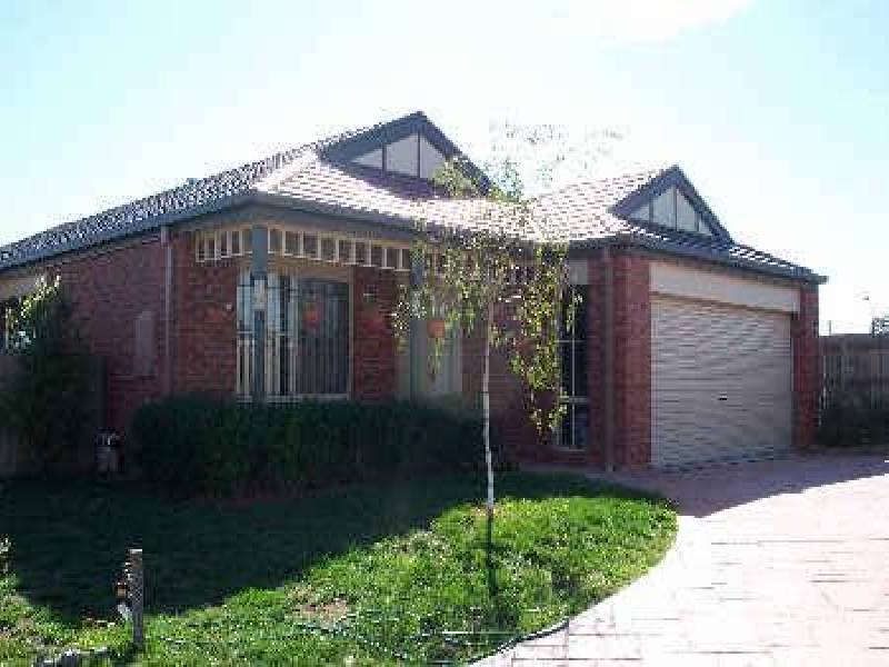 18 Bateman Grove, Hampton Park VIC 3976
