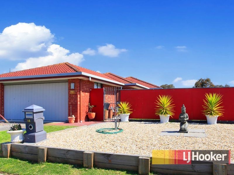 18 Pinehill Court, Cranbourne North VIC 3977