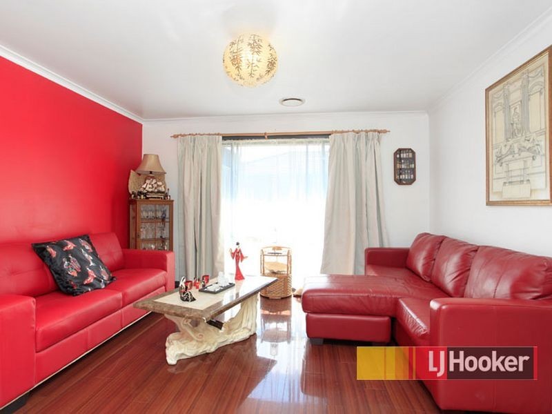 18 Pinehill Court, Cranbourne North VIC 3977