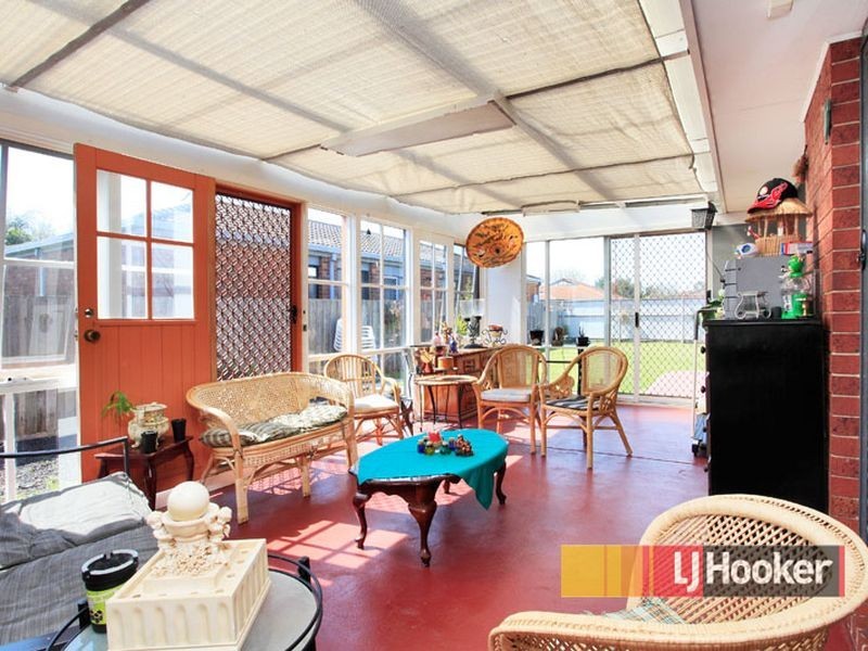 18 Pinehill Court, Cranbourne North VIC 3977