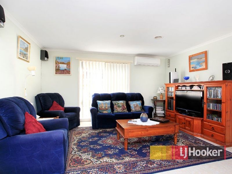 2A Armoy Close, Cranbourne East VIC 3977