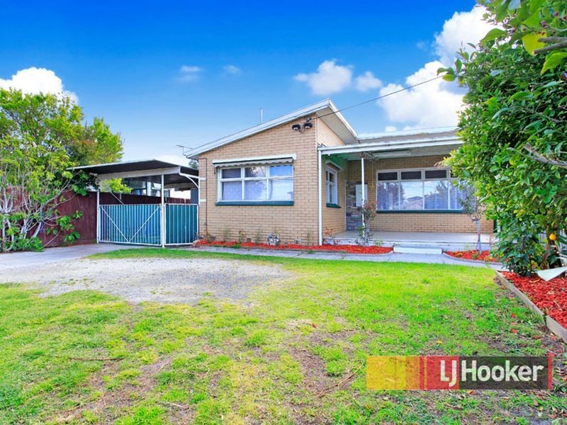 9 Miranda Gardens, Hampton Park VIC 3976