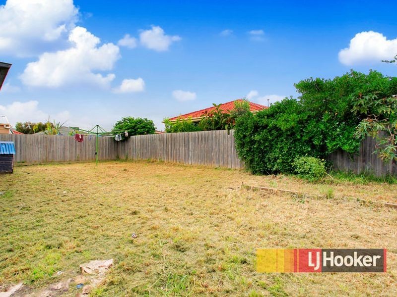 25 Karoonda Way, Hampton Park VIC 3976