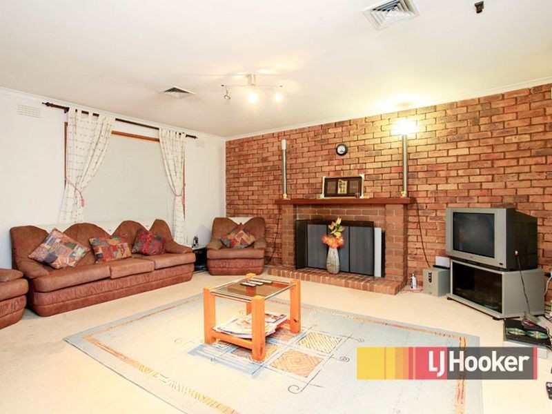 45 Valley Fair Drive, Narre Warren VIC 3805