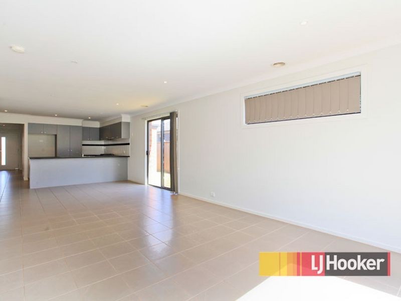 46 Silverwattle Drive, Lyndhurst VIC 3975