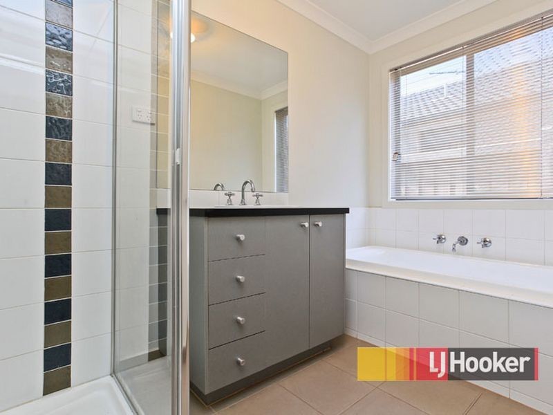 46 Silverwattle Drive, Lyndhurst VIC 3975