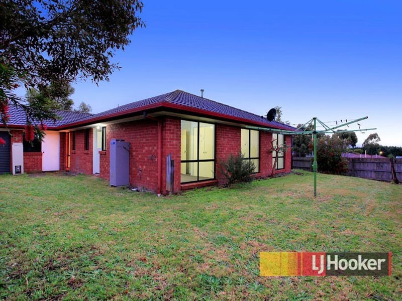 1 Stratus Court, Hampton Park VIC 3976