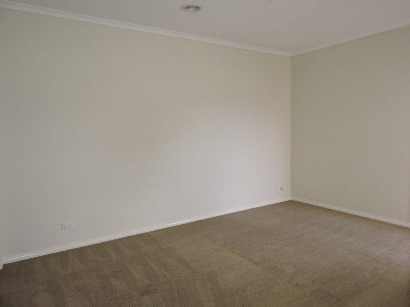 36a Verona Drive, Hampton Park VIC 3976