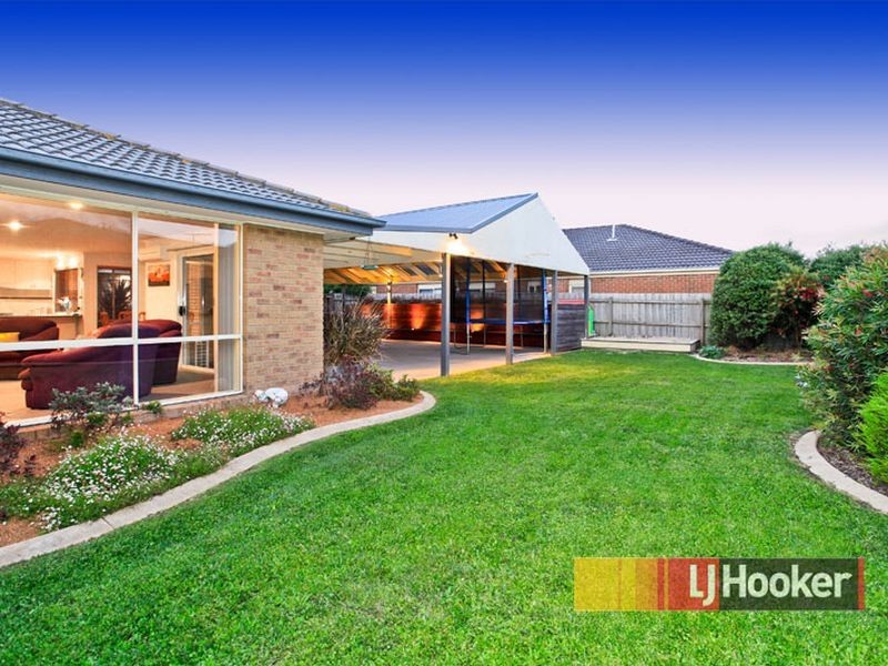 5 Bancroft Avenue, Narre Warren South VIC 3805