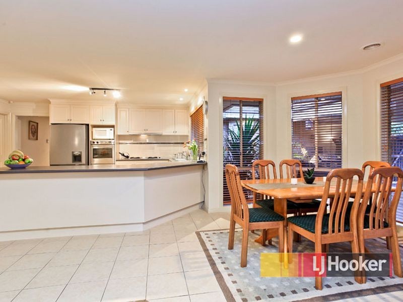 5 Bancroft Avenue, Narre Warren South VIC 3805