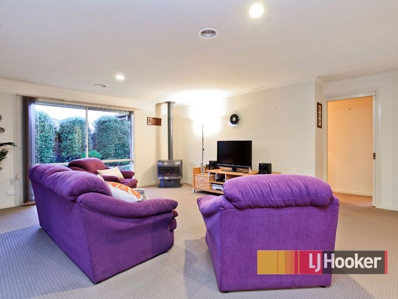 5 Bancroft Avenue, Narre Warren South VIC 3805