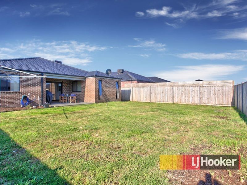 5 Yammerbook Avenue, Cranbourne East VIC 3977