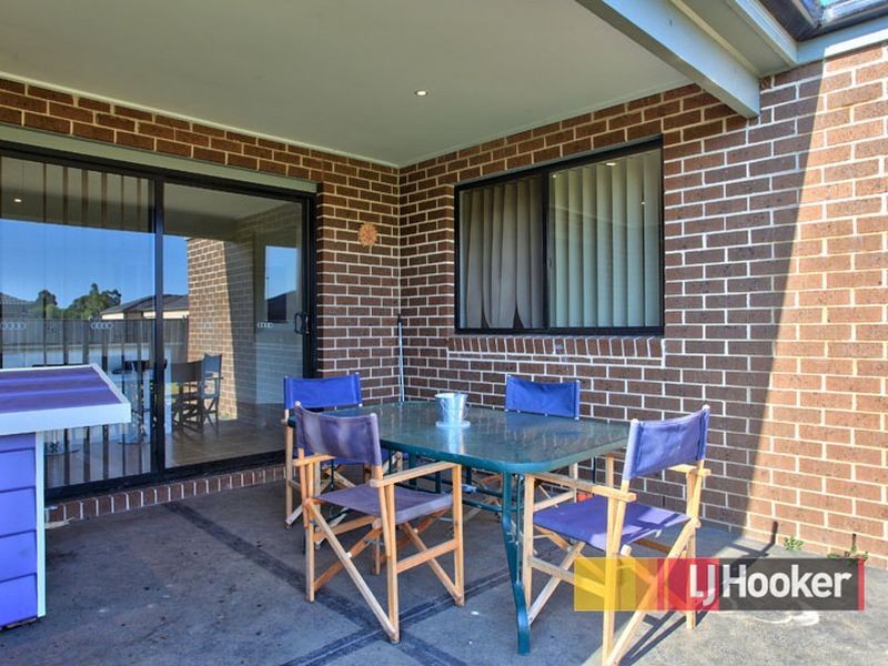 5 Yammerbook Avenue, Cranbourne East VIC 3977