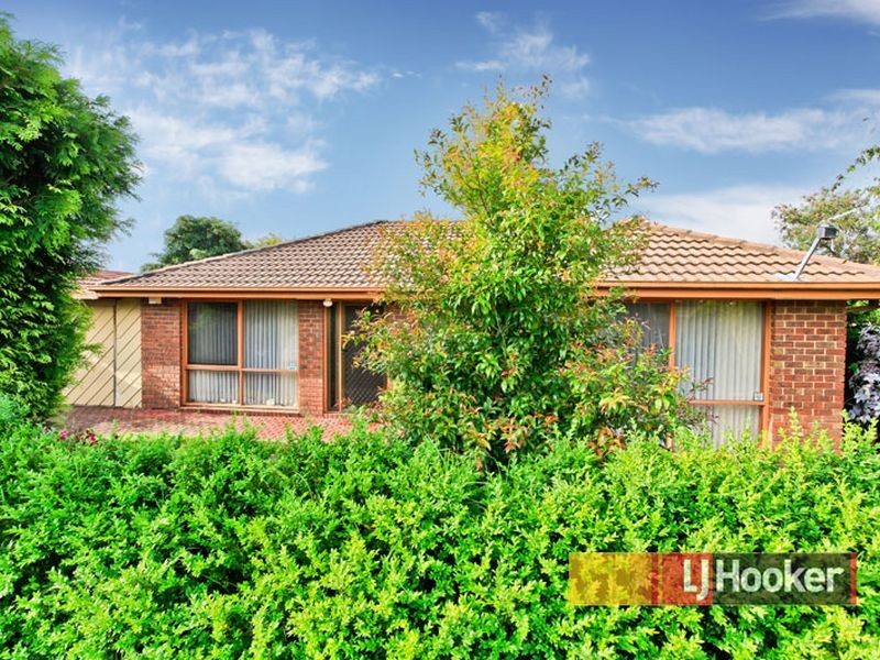 15 Huntington Drive, Hampton Park VIC 3976