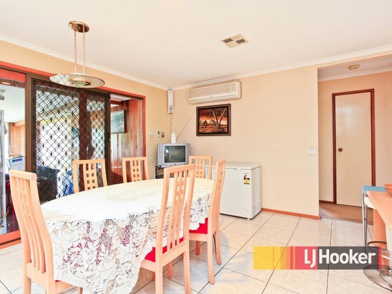 15 Huntington Drive, Hampton Park VIC 3976