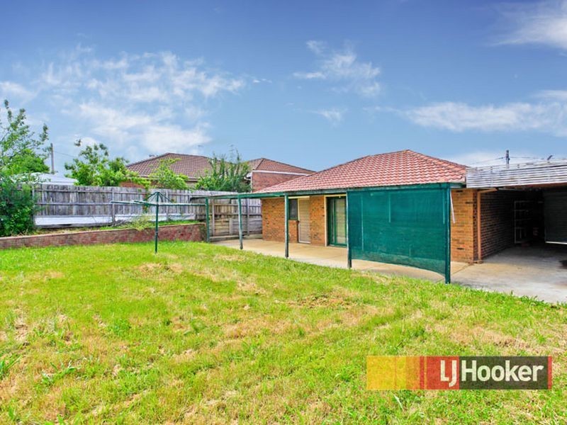 9 Geraldine Drive, Hampton Park VIC 3976