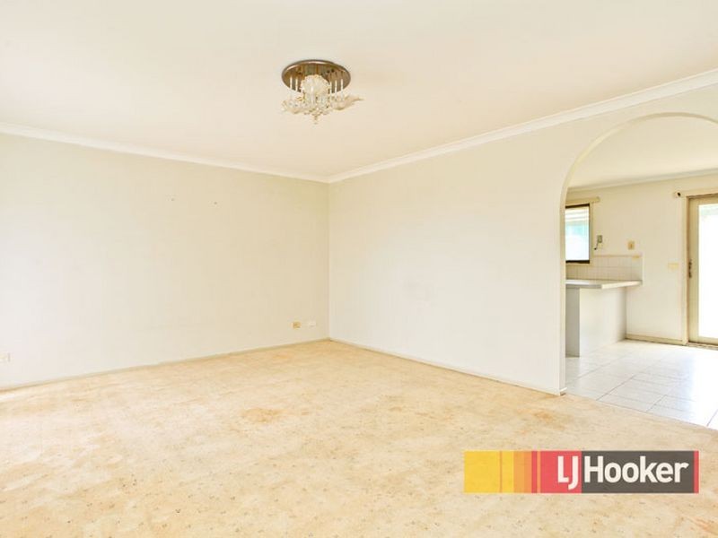 9 Geraldine Drive, Hampton Park VIC 3976
