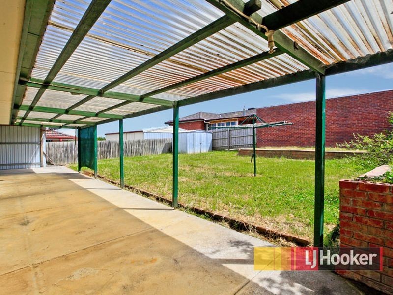 9 Geraldine Drive, Hampton Park VIC 3976