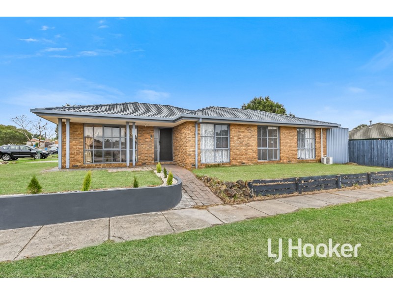 2 Ungarie Court, Hampton Park VIC 3976