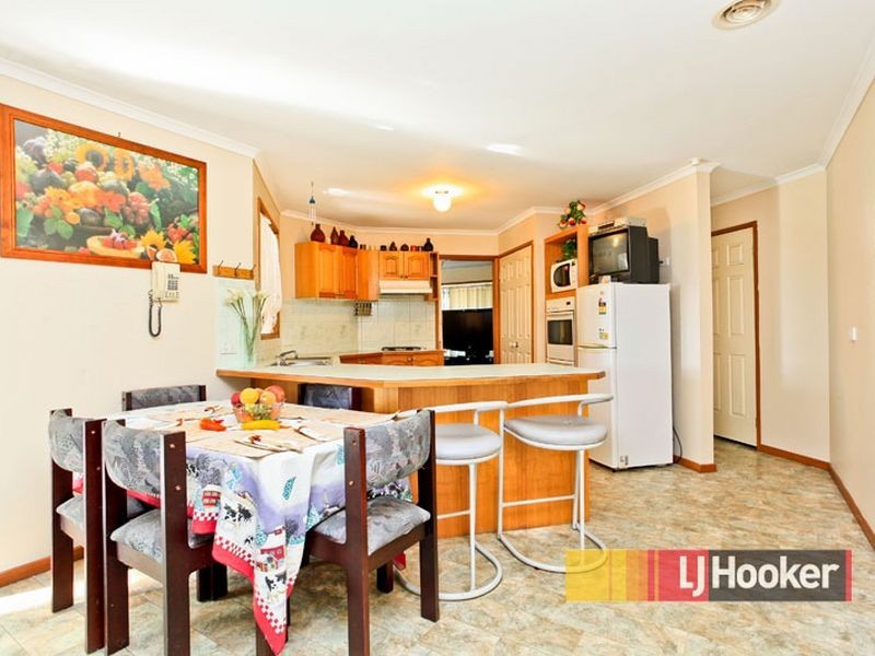 6 Janson Close, Narre Warren South VIC 3805